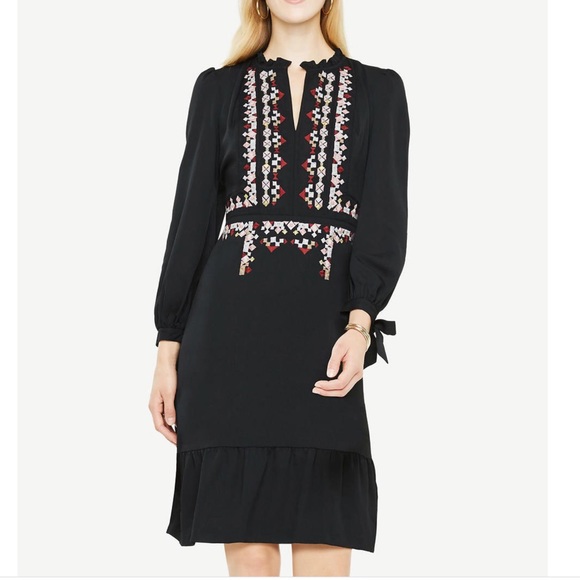 ANN TAYLOR Petite Long Sleeve Embroidered Dress - Picture 4 of 5